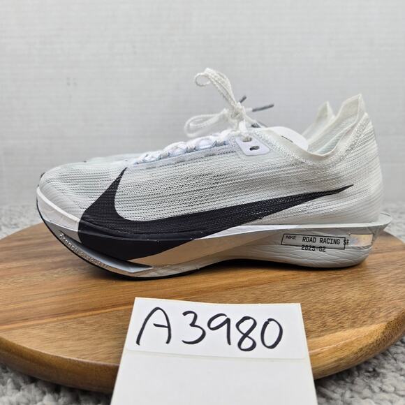 Nike Mens 6.5 ZoomX StreakFly 2 White Obsidian Platinum Running Shoe HF6416-100 - Picture 1 of 12